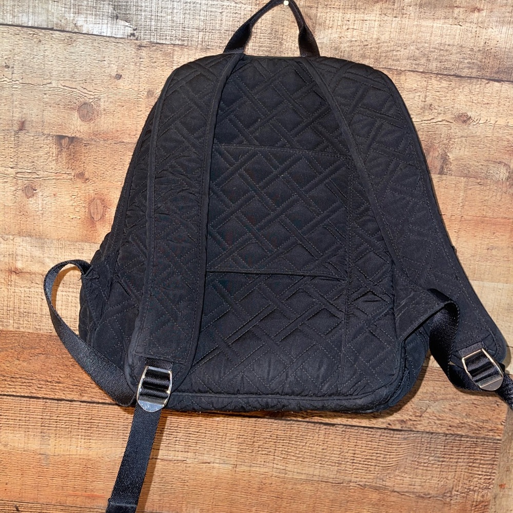 ♥️HP♥️Vera Bradley quilted Backpack - Picture 4 of 9